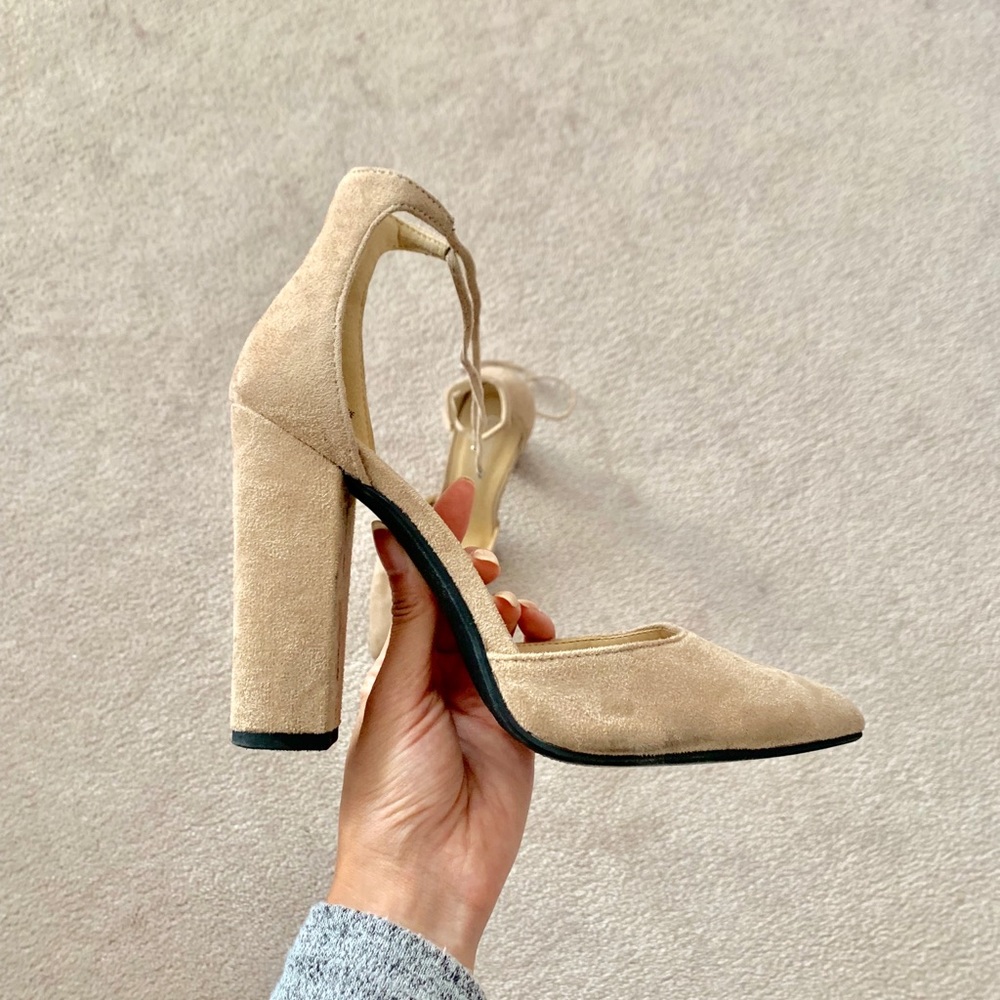 Nude Heels (6.5)